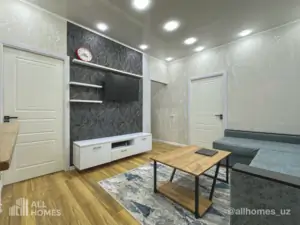 2-комнатная квартира − 42 м², 4/4 этаж