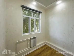 2-комнатная квартира − 42 м², 4/4 этаж