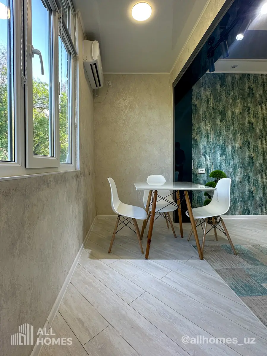 Продается 2-комнатная квартира − 50 м²