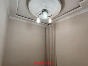 Сдается 2-комнатная квартира − 62 м²