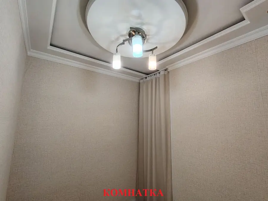 Сдается 2-комнатная квартира − 62 м²