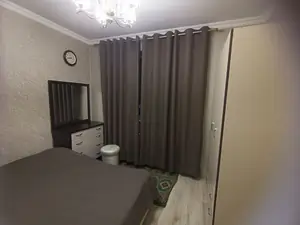 Сдается 1-комнатная квартира − 30 м²