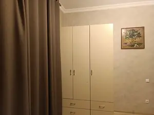 Сдается 1-комнатная квартира − 30 м²