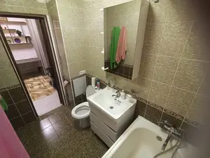 Сдается 1-комнатная квартира − 30 м²