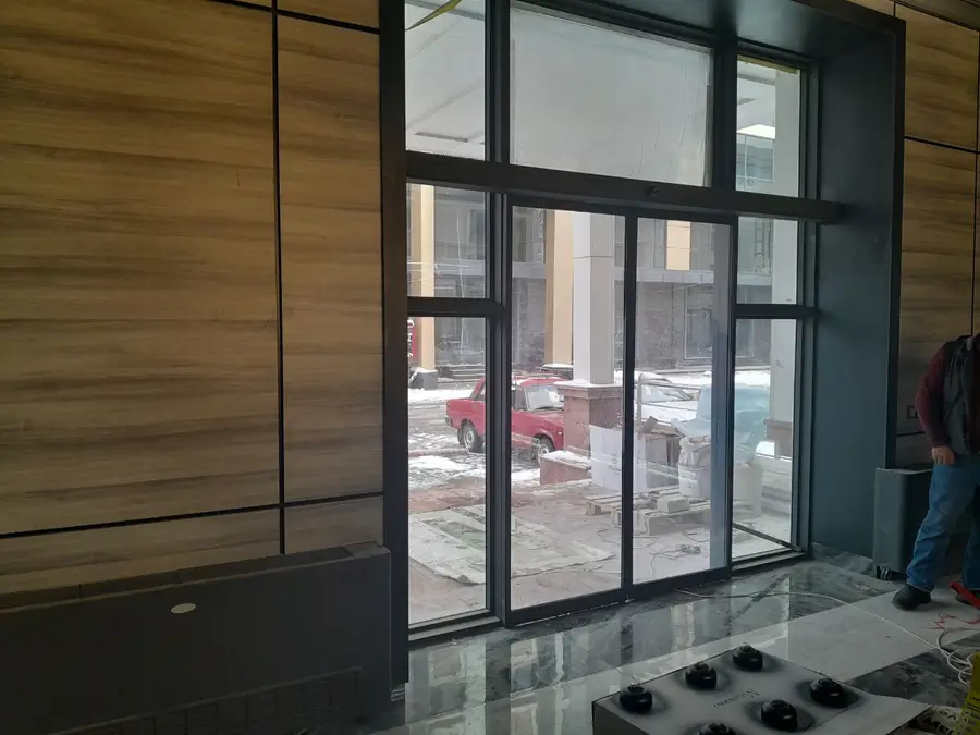 Ijaraga ofis − 210 m²