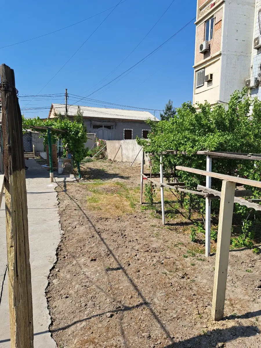 Продается участок − 8 сот.