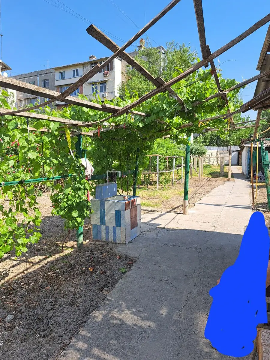 Продается участок − 8 сот.