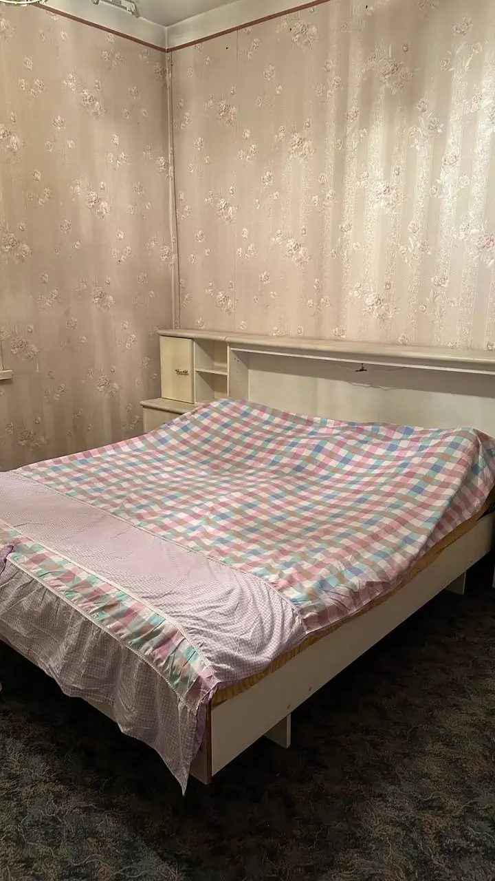 Сдается 4-комнатная квартира − 80 м²