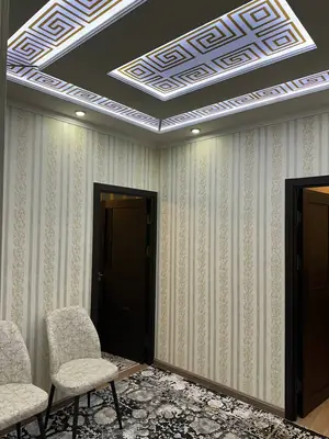 Сдается 2-комнатная квартира − 61 м²