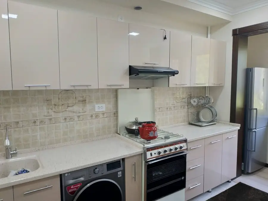 2-комнатная квартира − 67 м², 4/9 этаж