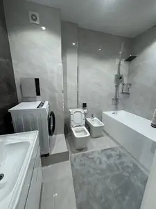 Сдается 3-комнатная квартира − 80.2 м²