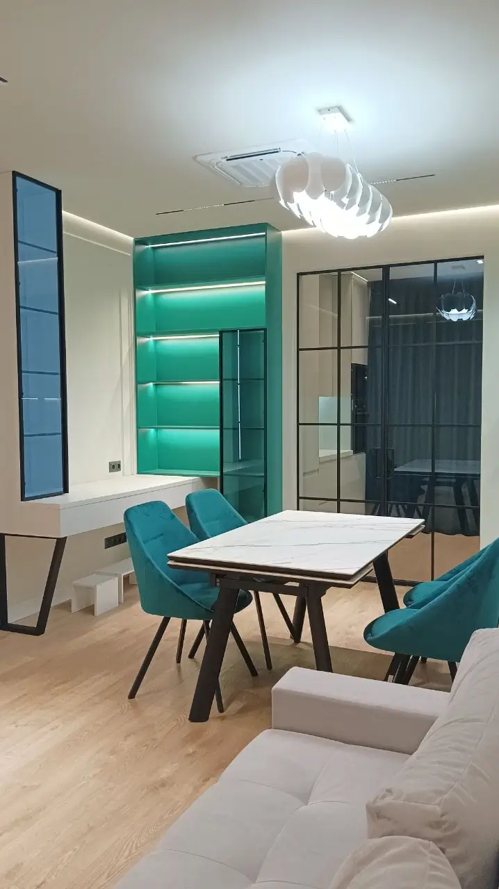 2-комнатная квартира − 53 м², 1/8 этаж