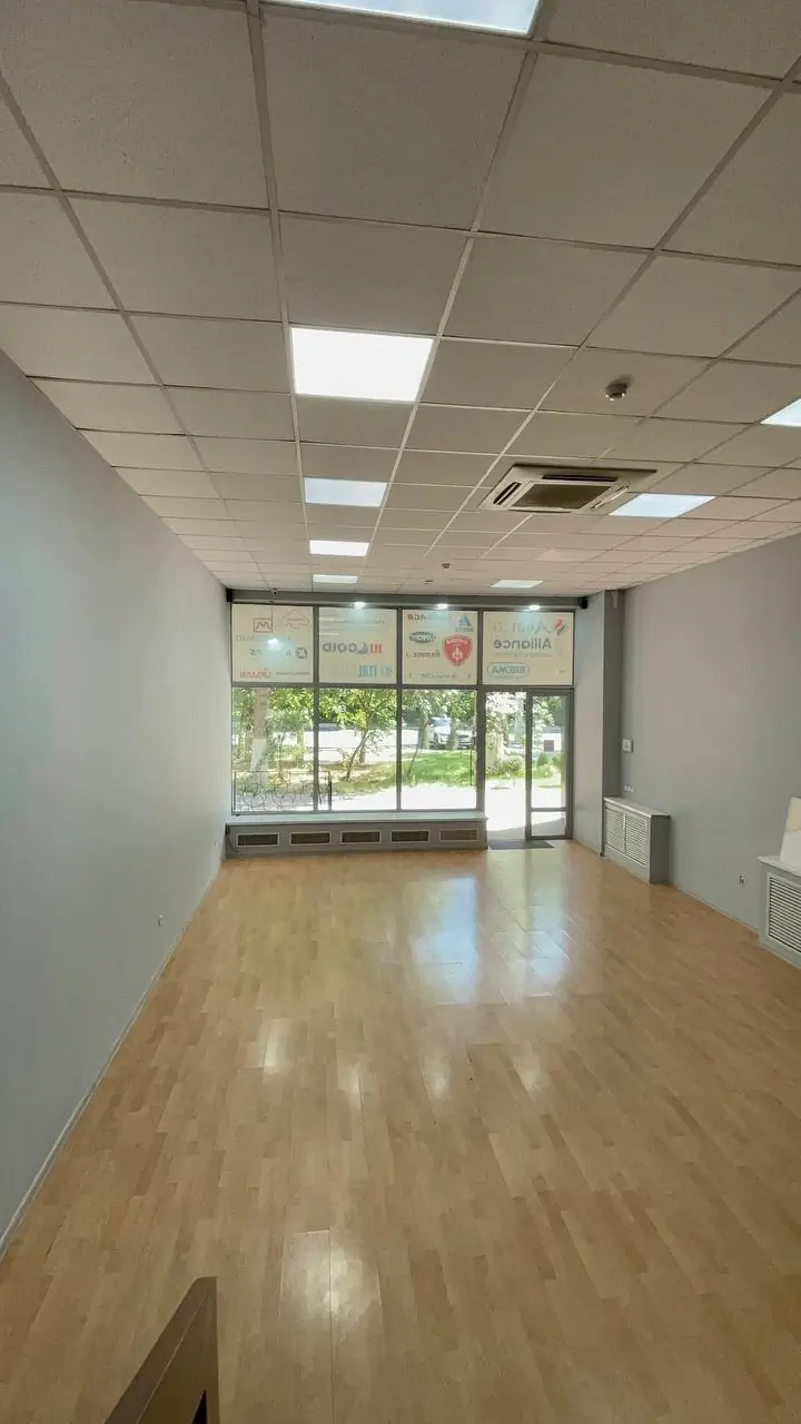 Ijaraga ofis − 179 m²