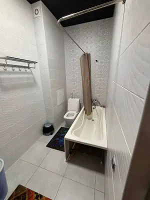 Сдается 3-комнатная квартира − 115 м²