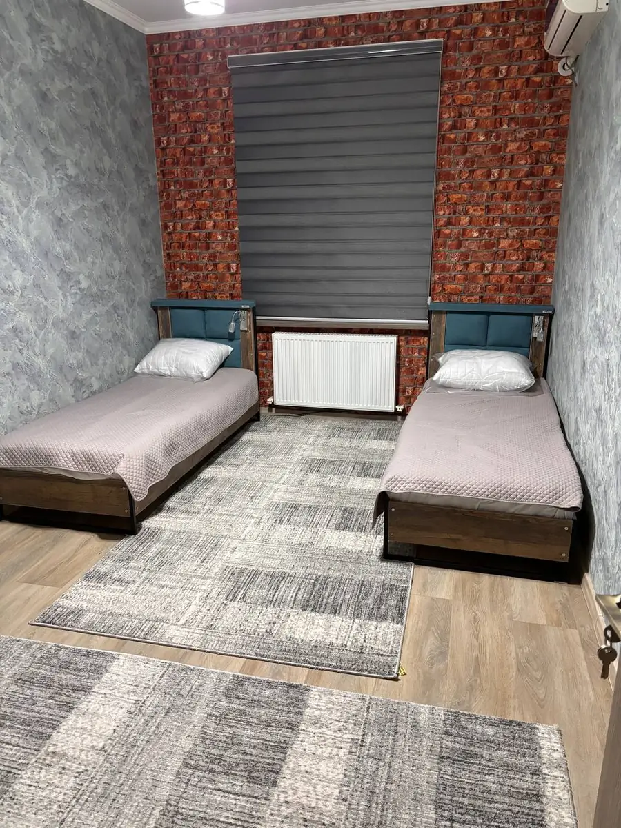 Сдается 3-комнатная квартира − 115 м²
