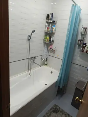 2 xonali kvartira sotiladi − 45.6 m²