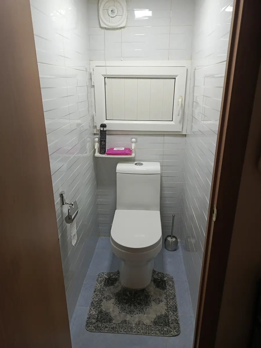 2 xonali kvartira sotiladi − 45.6 m²