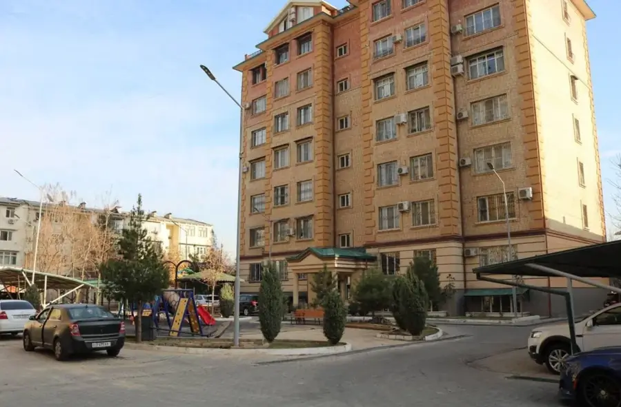 Ofis − 490 m², 0/7 qavat