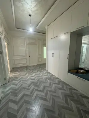 Сдается 3-комнатная квартира − 115 м²