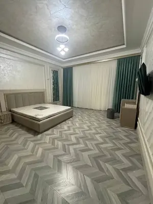 Сдается 3-комнатная квартира − 115 м²