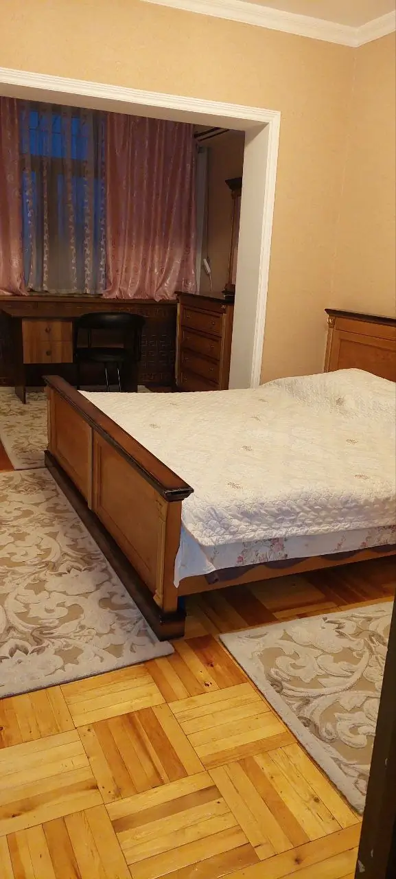 Ijaraga 3 xonali kvartira − 100 m²