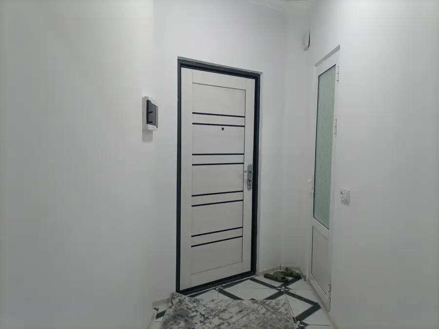 Посуточно 1-комнатная квартира − 40.9 м²