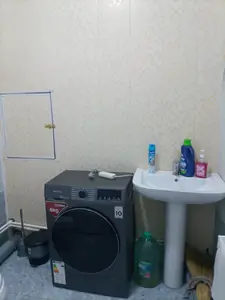 Посуточно 1-комнатная квартира − 40.9 м²