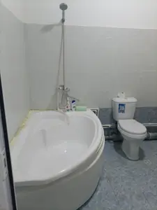Посуточно 1-комнатная квартира − 40.9 м²