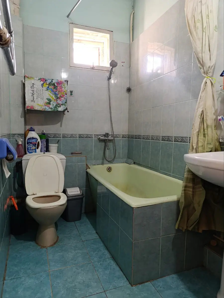 Продается 2-комнатная квартира − 45 м²