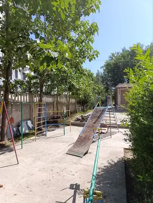 Продается 2-комнатная квартира − 45 м²