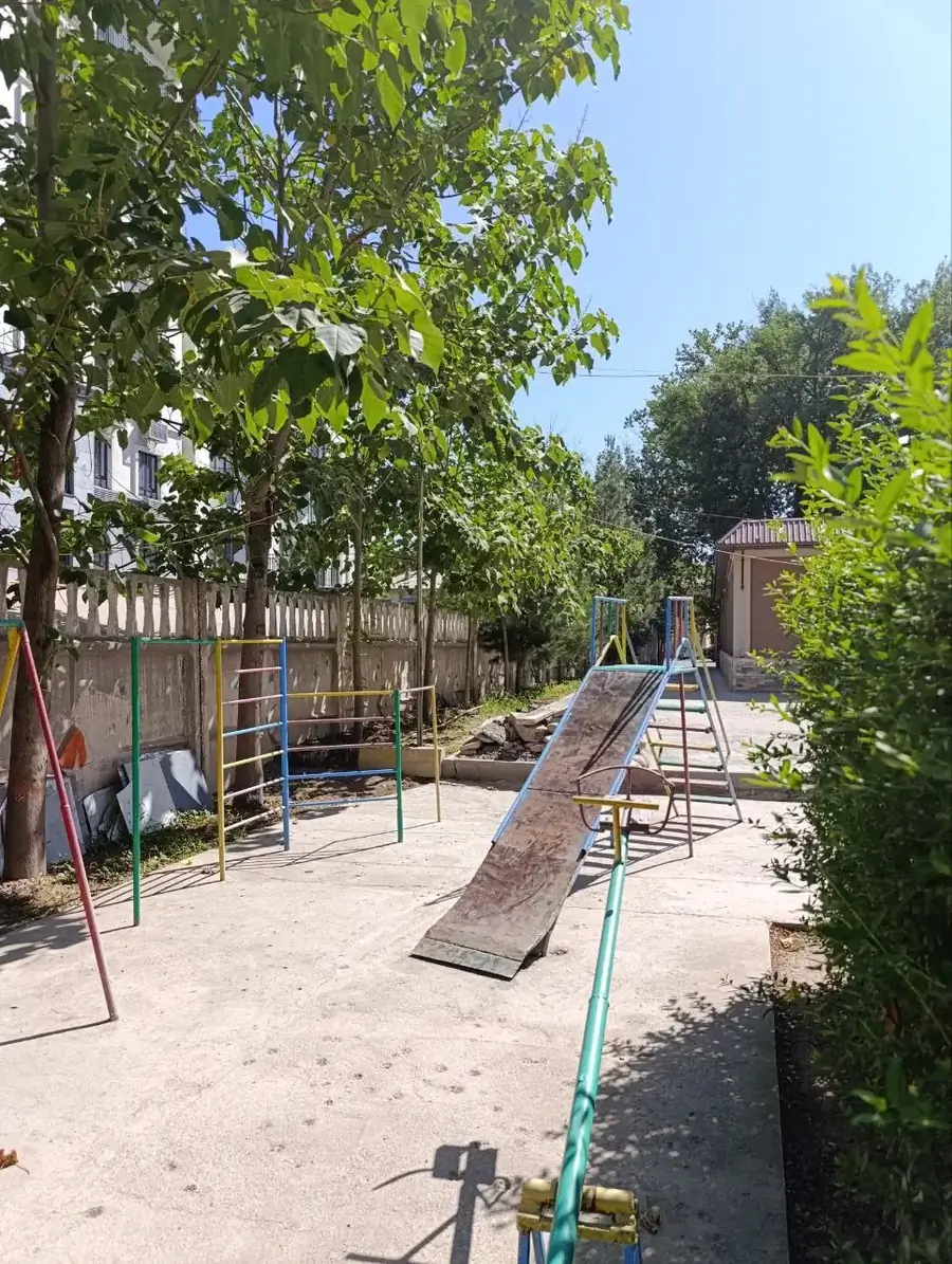 Продается 2-комнатная квартира − 45 м²