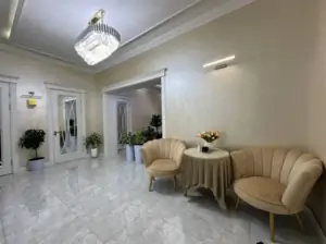 Более 5-комнатная квартира − 140 м², 7/8 этаж
