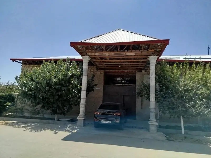 1-этажный дом − 5000 м², 999 сот.