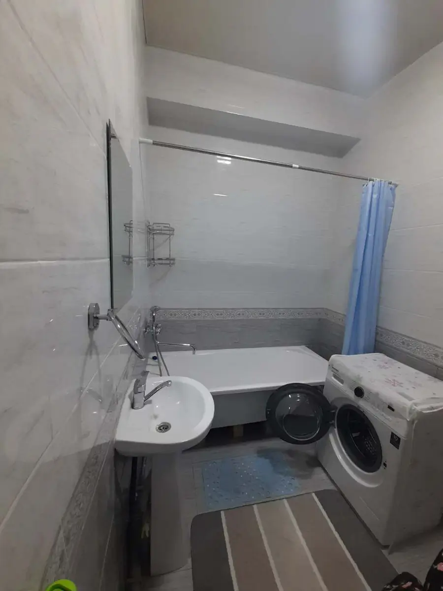 Сдается 2-комнатная квартира − 48 м²