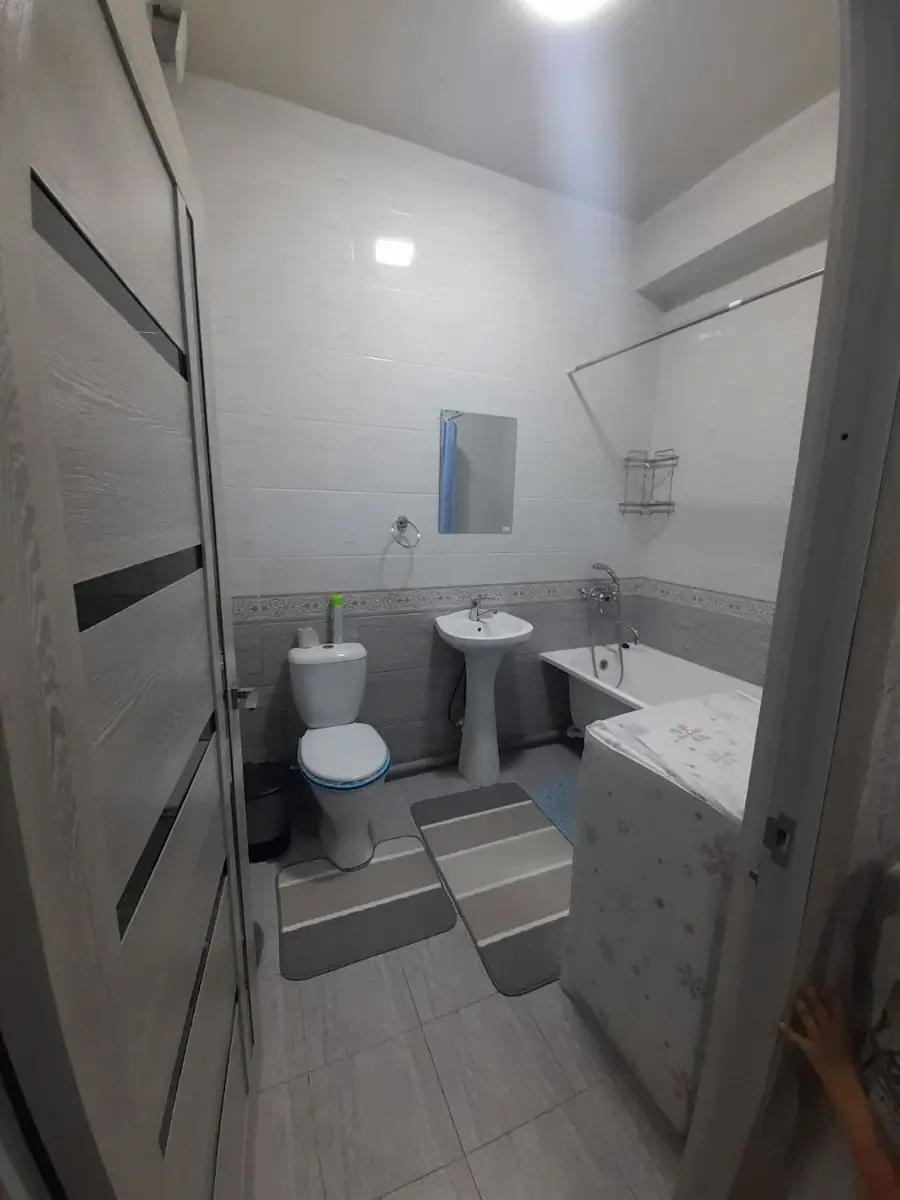 Сдается 2-комнатная квартира − 48 м²