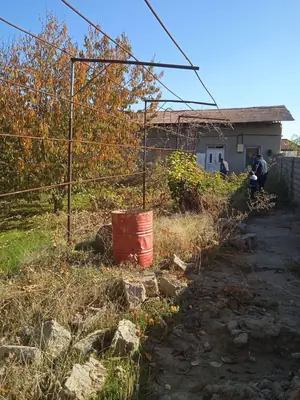 1-этажный дом − 135 м², 19 сот.