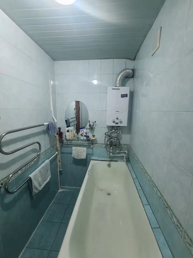 1 xonali kvartira sotiladi − 30 m²