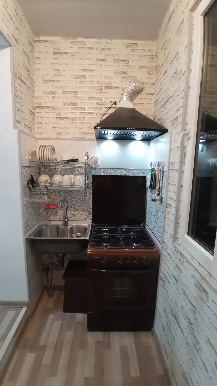2-комнатная квартира − 33 м², 2/5 этаж