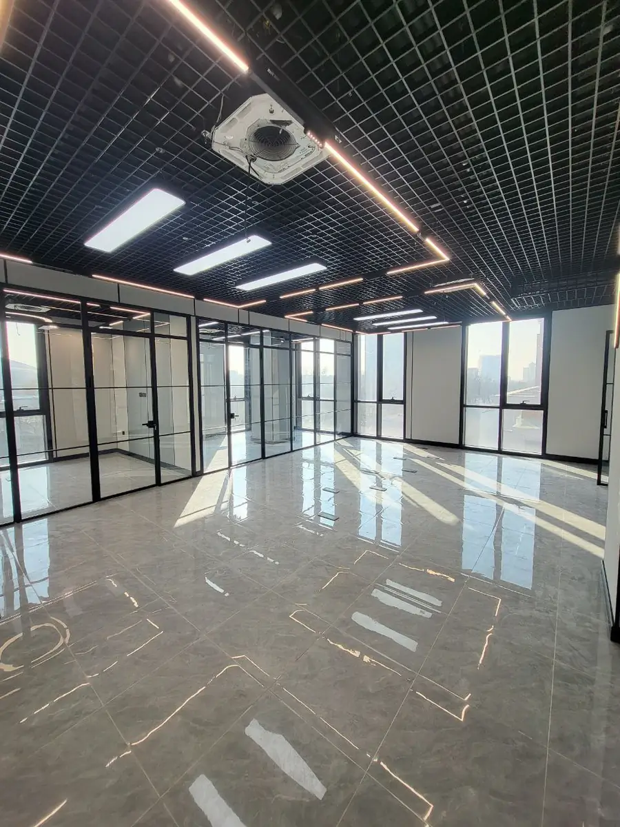 Ofis − 117 m², 4/21 qavat