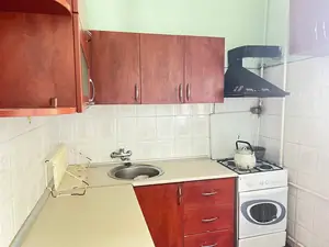 Продается 2-комнатная квартира − 45 м²