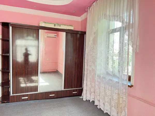2-комнатная квартира − 45 м², 4/4 этаж