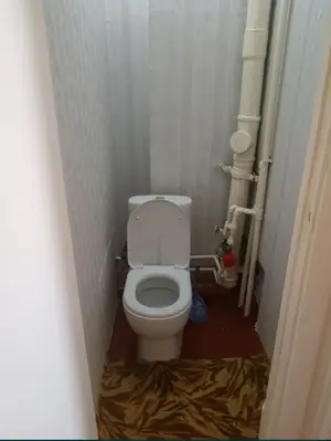 2 xonali kvartira sotiladi − 68 m²