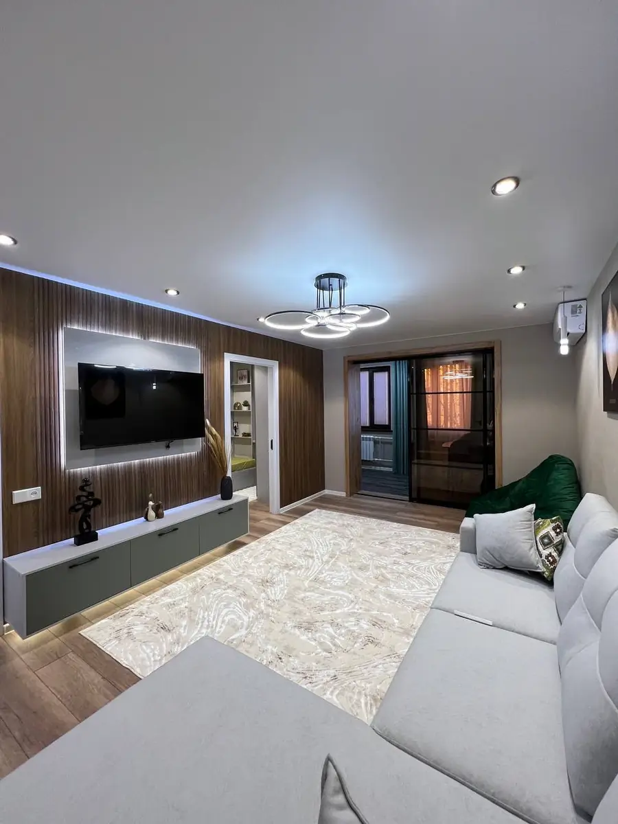 2-комнатная квартира − 56 м², 3/4 этаж
