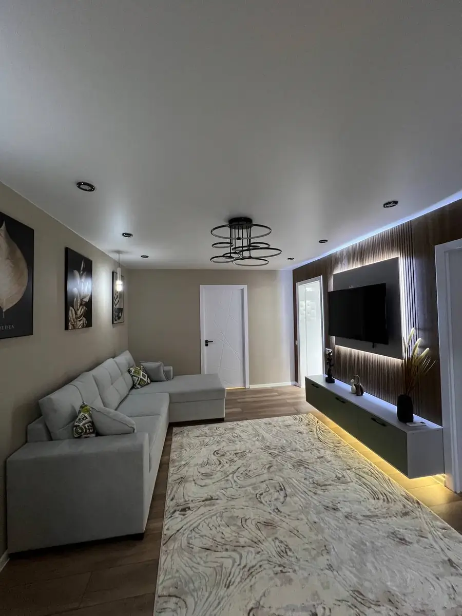 2-комнатная квартира − 56 м², 3/4 этаж