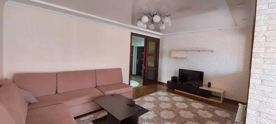 2-комнатная квартира − 58 м², 3/4 этаж