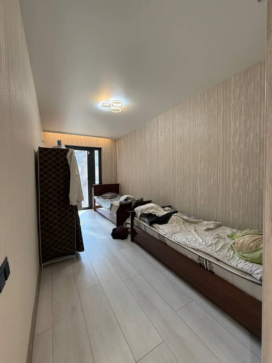 2-комнатная квартира − 50 м², 1/4 этаж