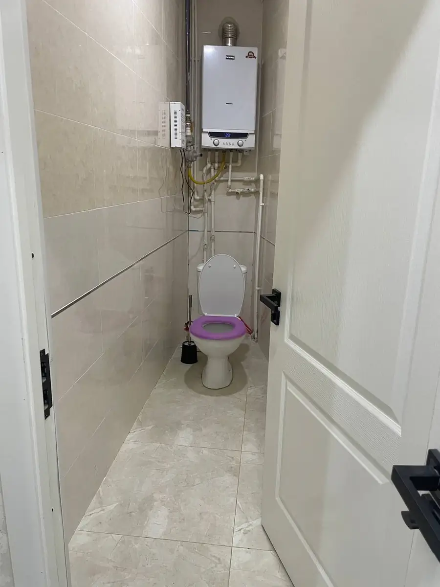 Продается 3-комнатная квартира − 66 м²