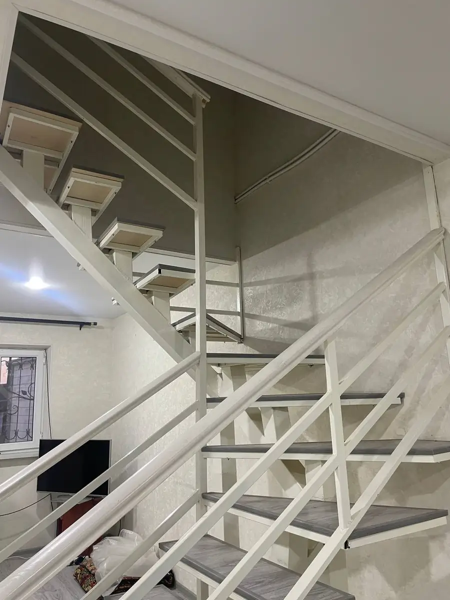 Продается 3-комнатная квартира − 66 м²