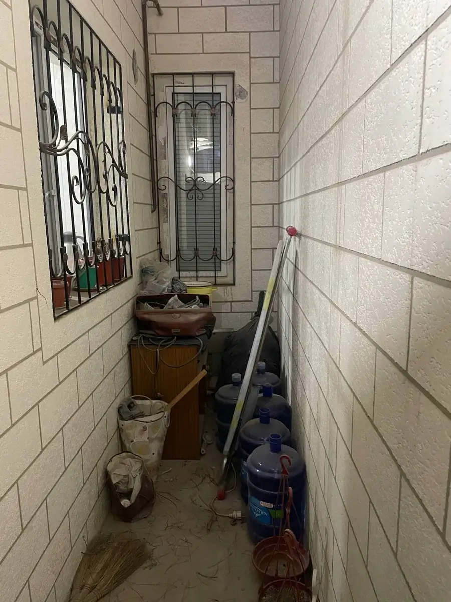 Продается 3-комнатная квартира − 66 м²