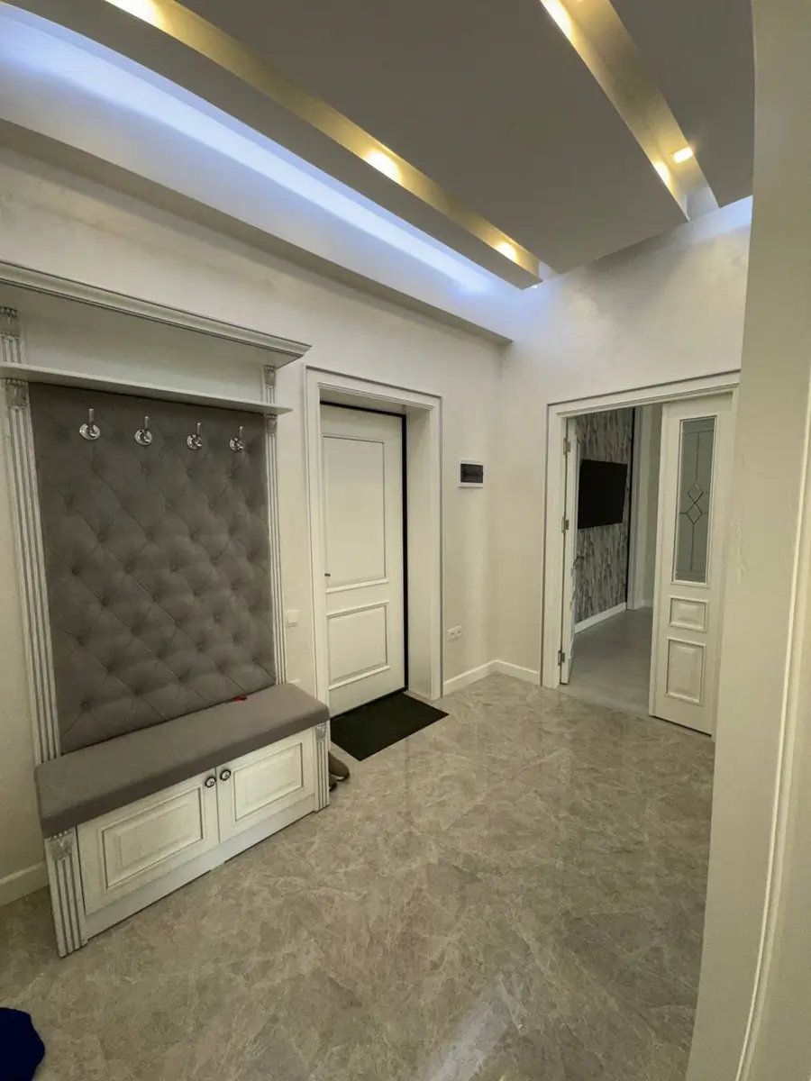 2-комнатная квартира − 60 м², 4/5 этаж